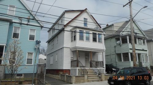 33 Waters Ave, Everett, MA 02149-2025