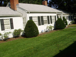 1771 Washington St, Newton, MA 02466-2822