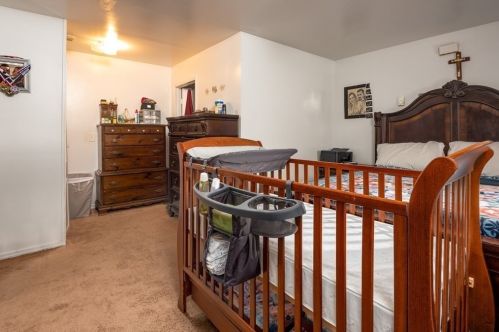 35 Grammont Rd, Worcester MA 01607-1175 exterior