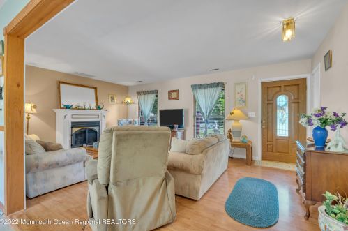 2 Neal St, Jackson Twp NJ exterior