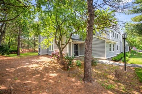 1406 Tuckers Ln, Hingham MA 02043-1555 exterior