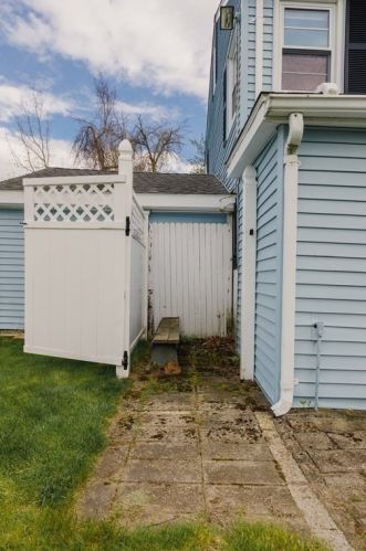 61 Derby St, Worcester MA 01604-3940 exterior