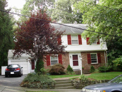428 Waban Ave, Newton, MA 02468-1352