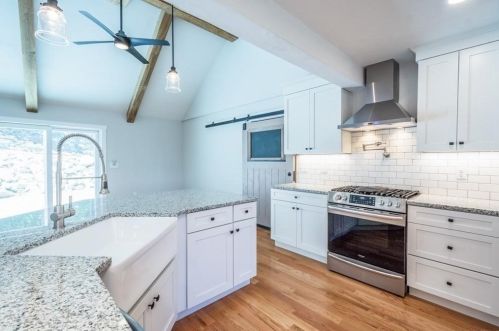 62 Dudley Rd, Sutton MA 01590-3037 exterior