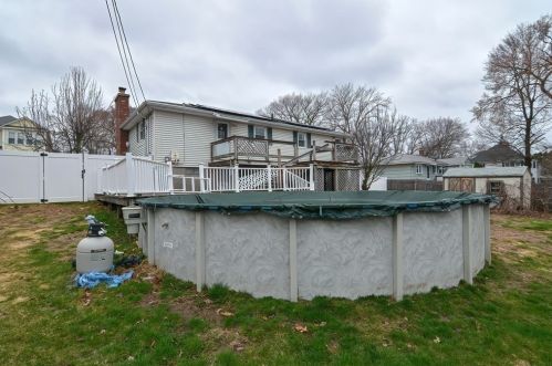 19 Middlesex Ave, Worcester MA 01604-1931 exterior