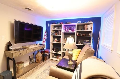 39 Villa Ave, Everett MA 02149-3820 exterior