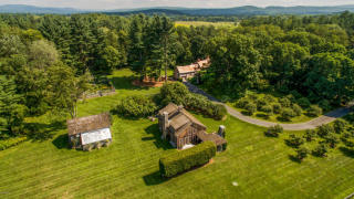 514 Rannapo Rd, Sheffield MA  01257 exterior