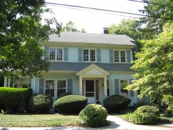 57 Davis Ave, Newton, MA 02465-1925