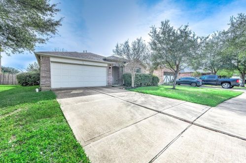 919 Butterfly Ln, Richmond TX  77469-4871 exterior