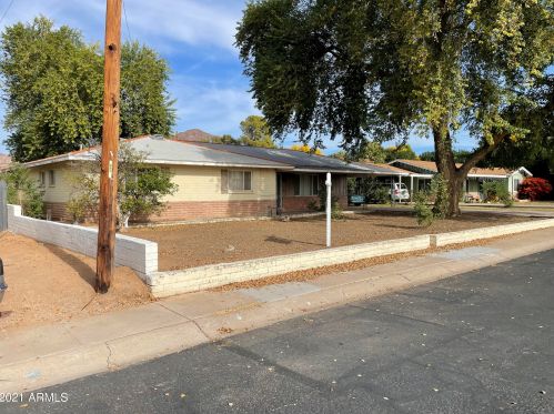 4748 Clarendon Ave, Phoenix, AZ 85031-3137