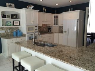 406 Sycamore Hills Ln, Louisville KY  40245-5093 exterior