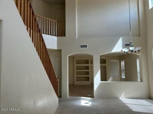 6458 Blue Sky Dr, Phoenix AZ  85083-7554 exterior