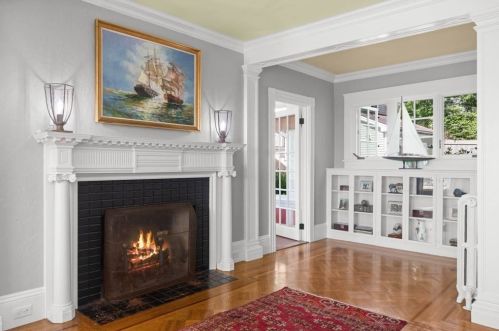 20 Phillips Ave, Rockport MA  01966-1144 exterior