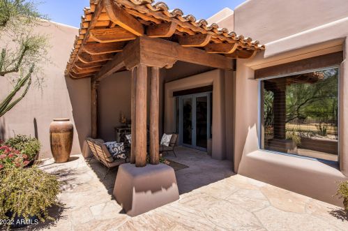 2020 Bethany Home Rd, Phoenix AZ 85014-2434 exterior