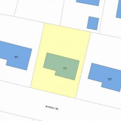 135 Fairway Dr, Newton MA 02465-1714 plot plan