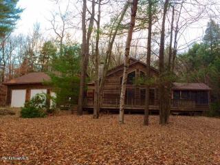 180 Gentian Holw, Washington MA  01223-3239 exterior