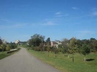 17 Hemingway Dr, Milford, NJ 08848-2174