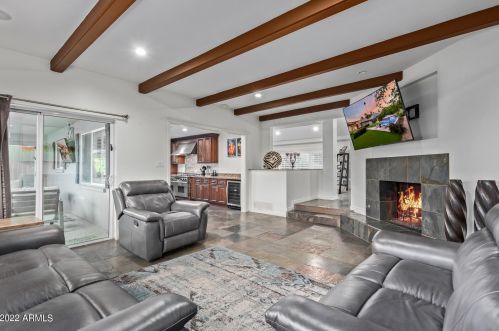 6849 2nd St, Phoenix AZ  85012-1005 exterior