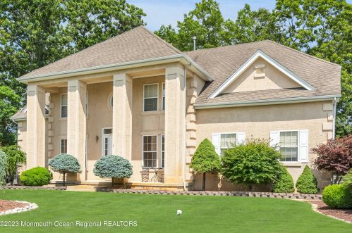 1 Greenwich Dr, Jackson Twp NJ  08527-4878 exterior