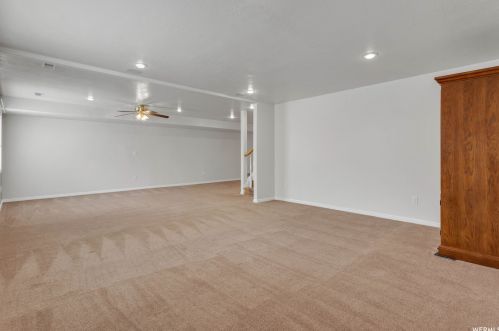 948 White Pne Way, Sandy UT exterior