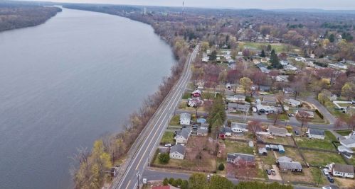 13 Campbell Dr, Agawam, MA 01001-3501