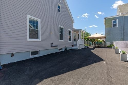 40 Roundy St, Beverly MA  01915-3213 exterior