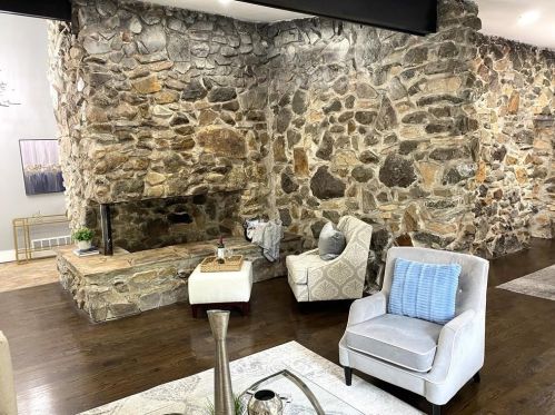 2071 Deborah Dr, Atlanta GA 30345-3917 exterior