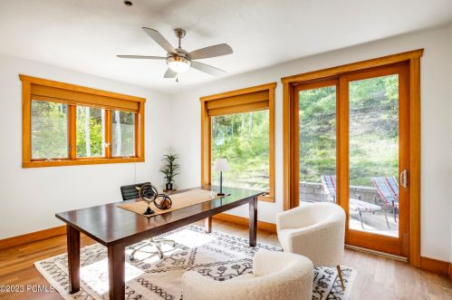 2505 Bear Holw Dr, Park City UT 84098-8524 exterior