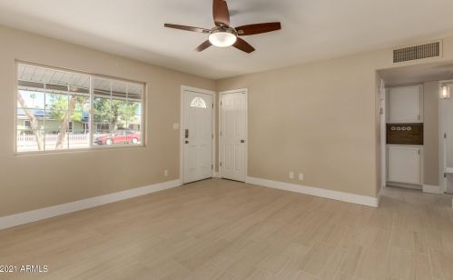 2337 Altadena Ave, Phoenix AZ 85028-1908 exterior