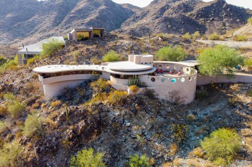 6836 36th St, Phoenix, AZ 85018-1007