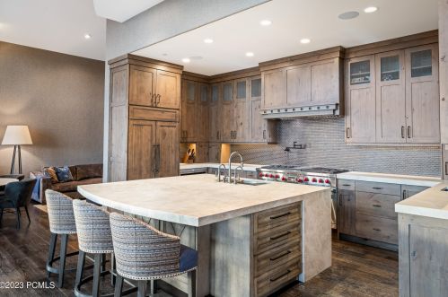 8449 Silver Crk Rd, Park City UT exterior