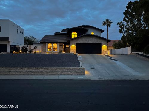 15026 19th Way, Phoenix AZ  85022-3905 exterior