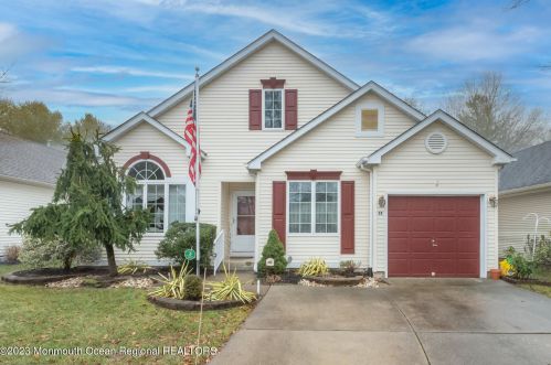 30 Baker Dr, Jackson Twp NJ 08527 exterior