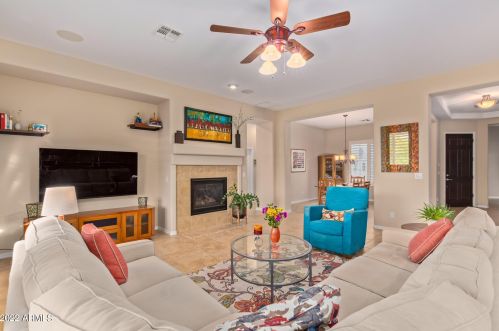 1816 Eagle Talon Trl, Phoenix AZ 85085-5344 exterior