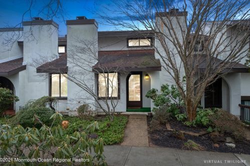 6 Tower Hl Dr, Tinton Falls NJ 07701-2473 exterior