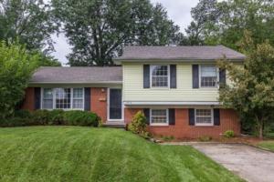 2514 Stonehurst Dr, Louisville, KY 40242-3122