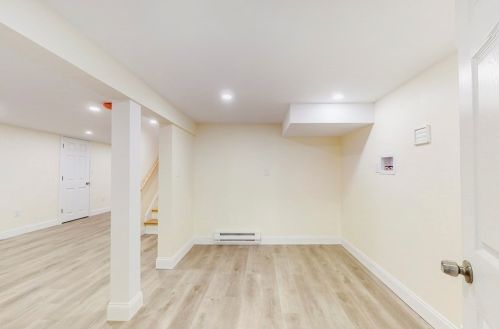 6 Pine Grove St, Milton MA  02186-4314 exterior