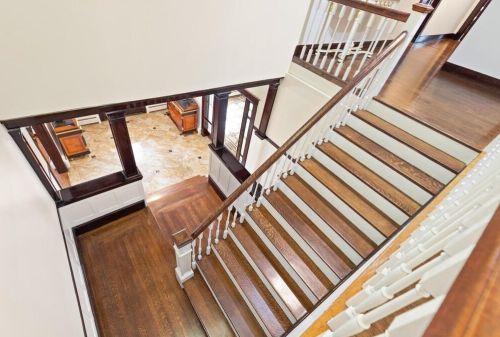 215 Ave, Weston MA 02493-1908 exterior