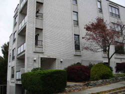 405 Langley Rd, Newton MA 02459-2363 exterior