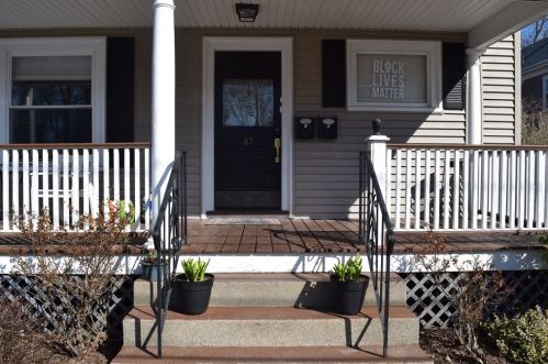 47 Maple St, Milton MA  02186-2223 exterior