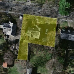 33 Alderwood Rd, Newton MA 02459-1225 aerial view