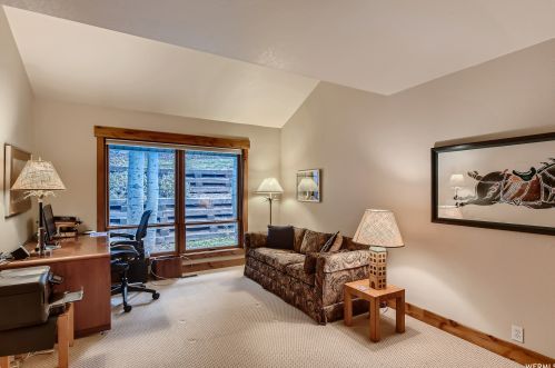 2539 Fairway Vlg Dr, Park City UT 84060-7023 exterior