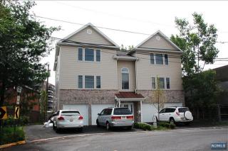 2160 Hoyt Ave, West Fort Lee NJ  07024-7507 exterior