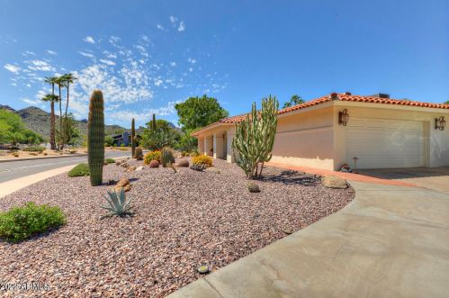 9234 33 Way, Phoenix AZ 85028-4967 exterior