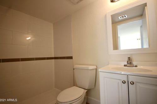 2007 56 Ave, Phoenix AZ 85031-2514 exterior