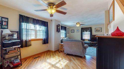 20 Glendale St, Worcester MA 01602-2841 exterior