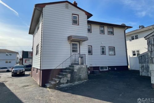 50 Spruce St, Carteret, NJ 07008-2429