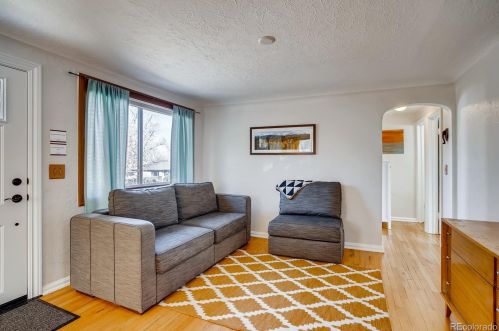 3384 Corona St, Englewood CO 80113-2827 exterior