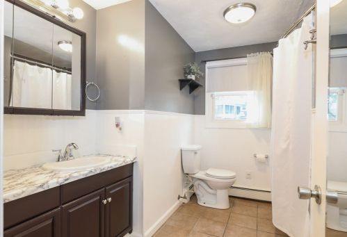 83 Colonial Dr, Taunton MA 02780-3801 exterior