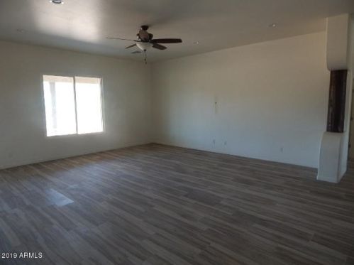 40532 3rd Ave, Phoenix AZ 85086-7203 exterior